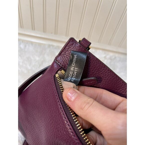 G.I.L.I. flat  Zip Crossbody  PLUM DARK PURPLE - Picture 10 of 12